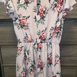 Light pink detailed dress with knitted and button details